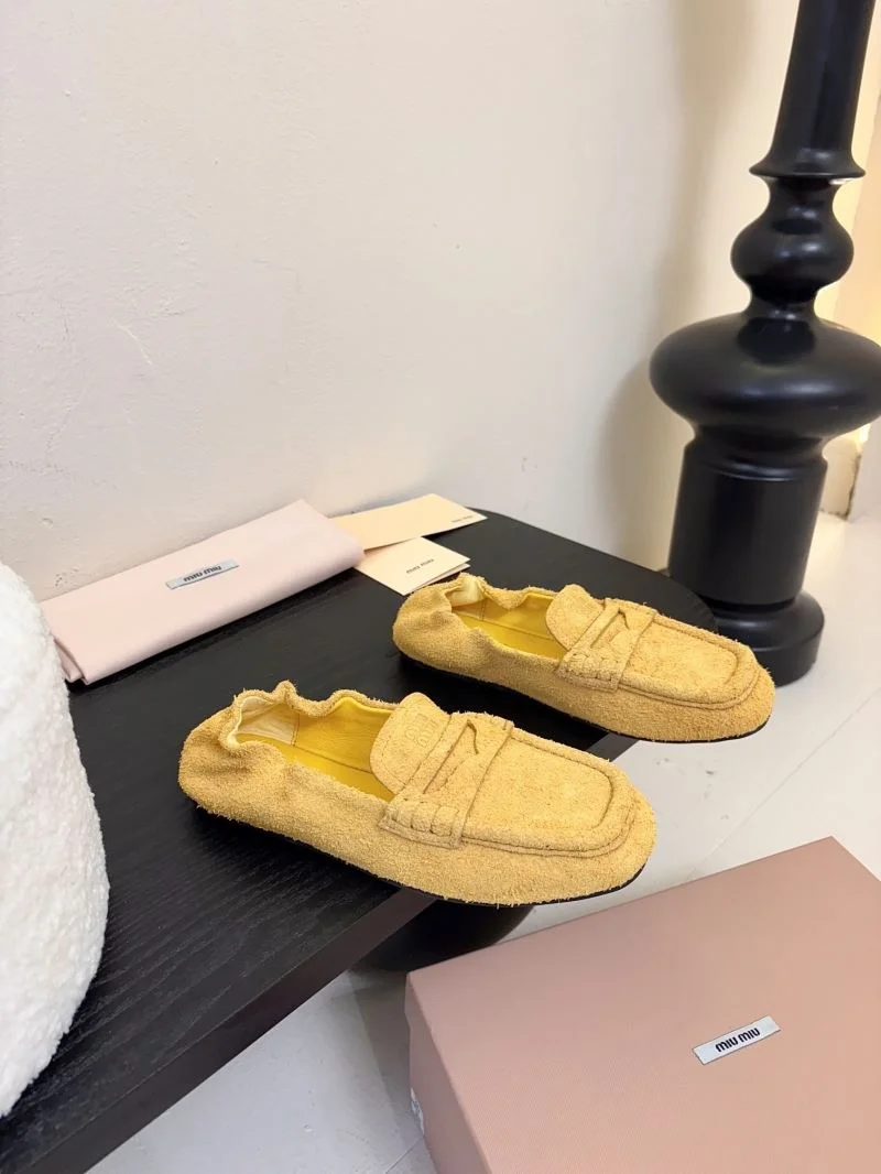 UrbanChic Miu Miu Shoes 9390