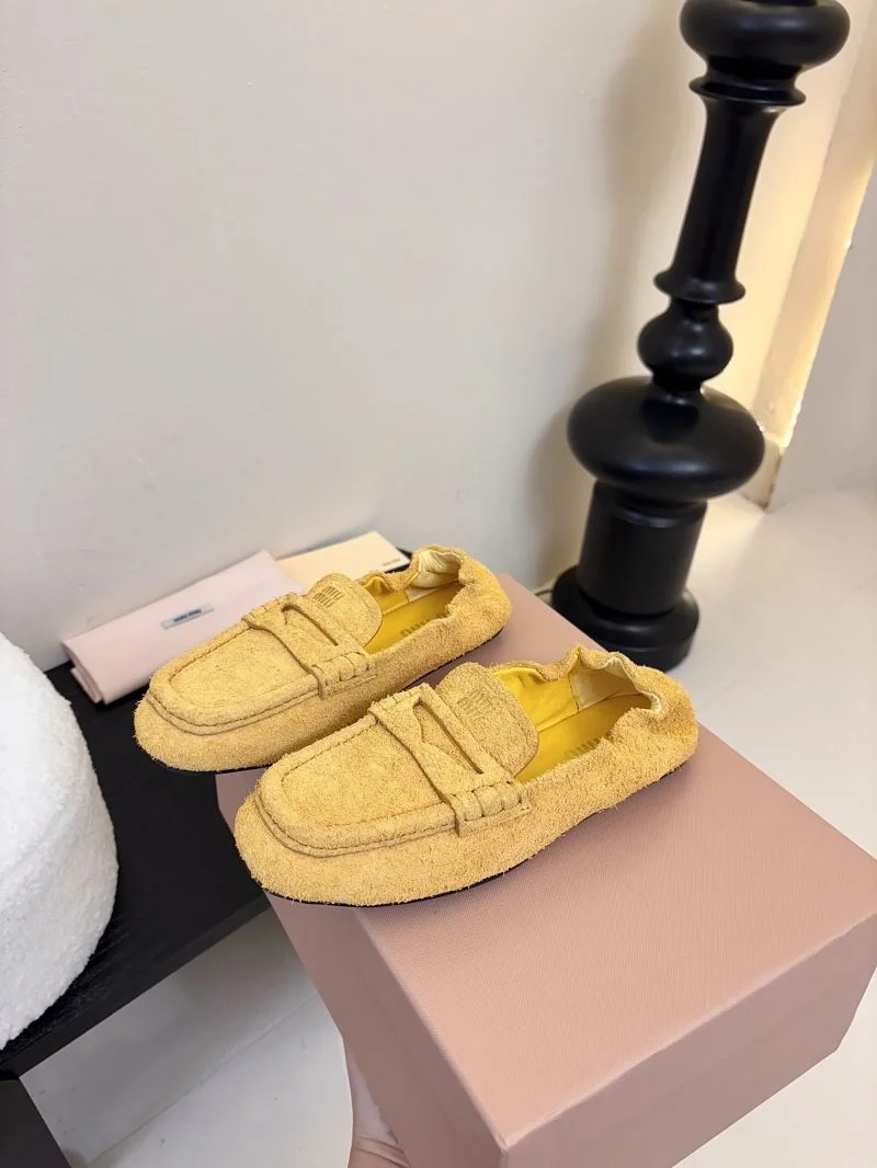 UrbanChic Miu Miu Shoes 9390