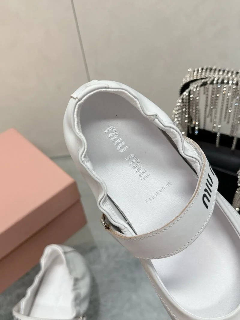 Durable Miu Miu Shoes 9382