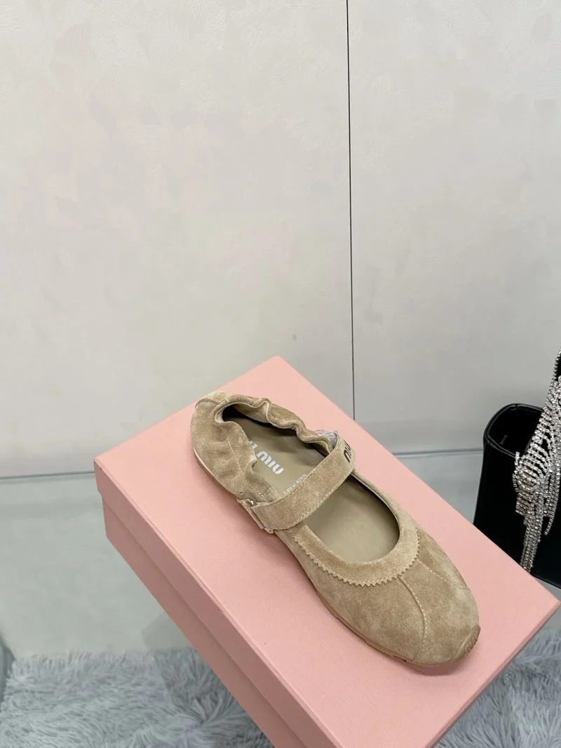 Miu Miu Shoes Durable 9391