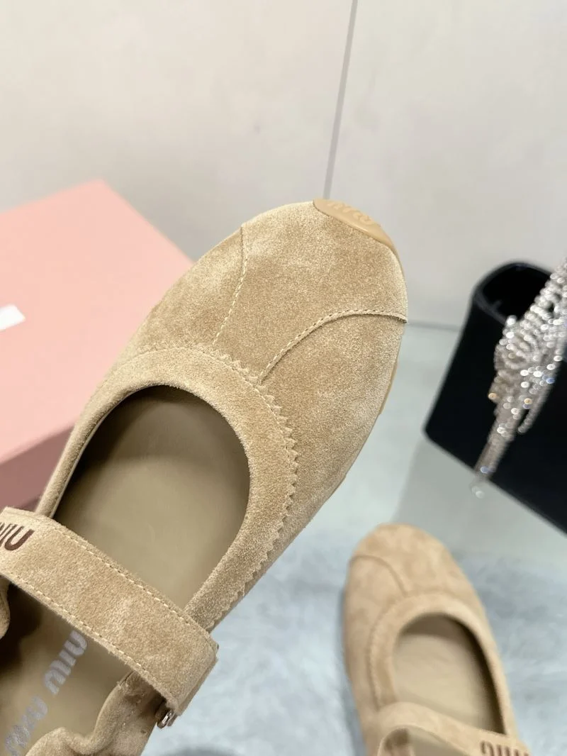 Miu Miu Shoes Durable 9391