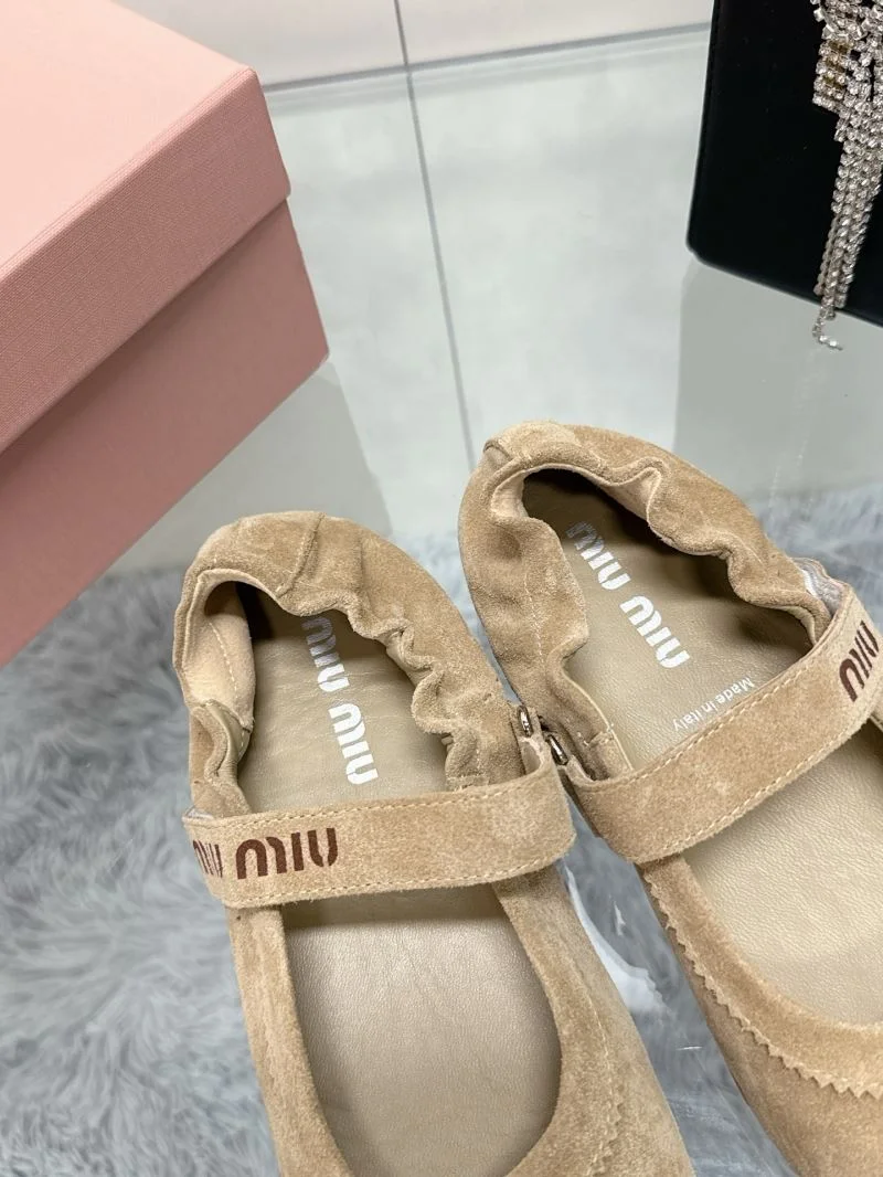Miu Miu Shoes Durable 9391