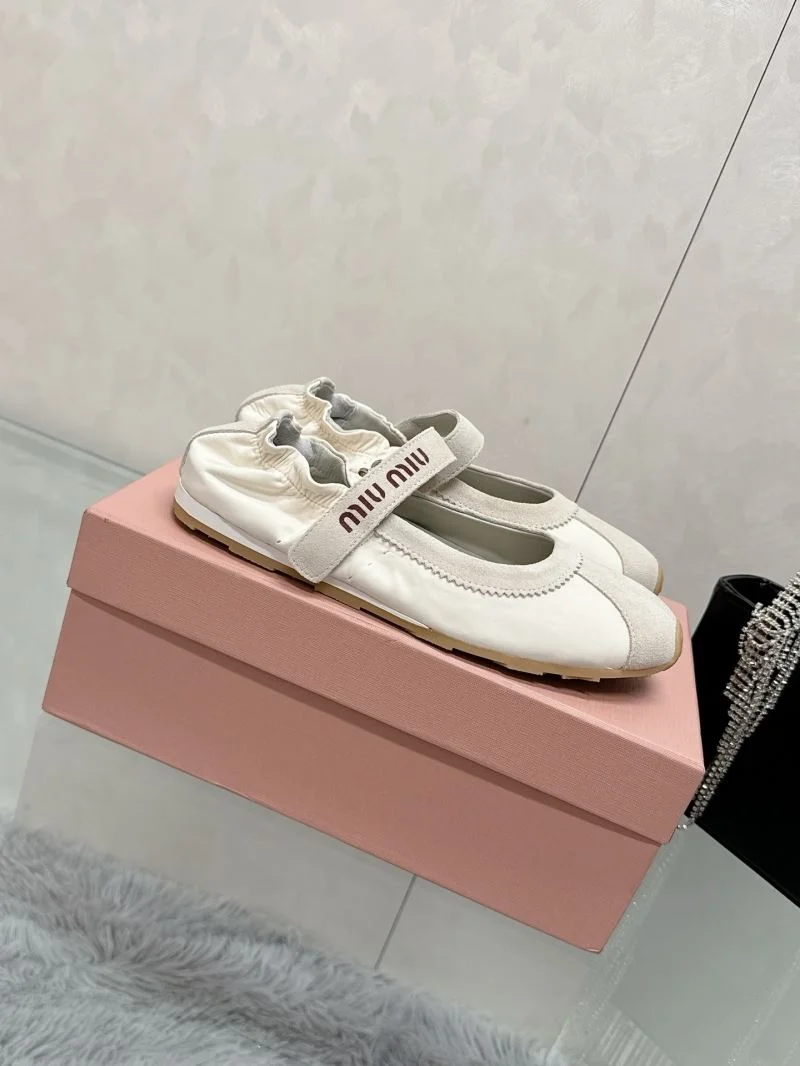 Casual Miu Miu Shoes 9414