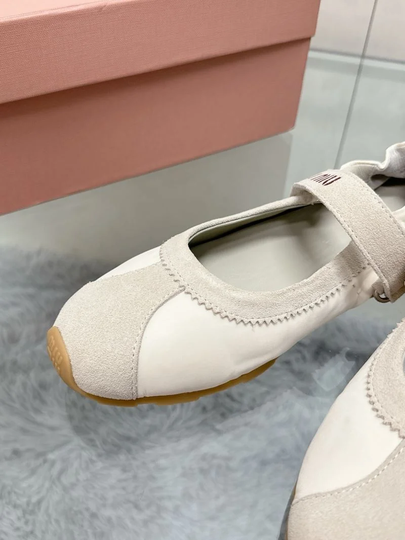 Casual Miu Miu Shoes 9414