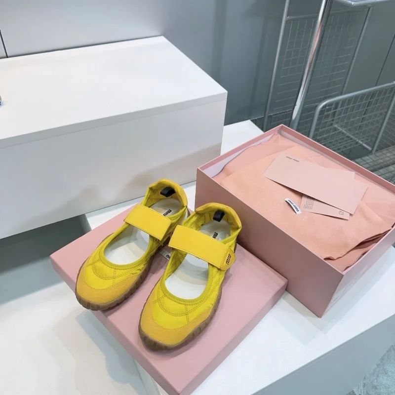 Miu Miu Shoes Lightweight 9369
