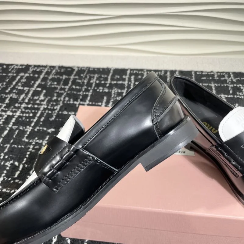 Sophisticated Miu Miu Shoes 9348
