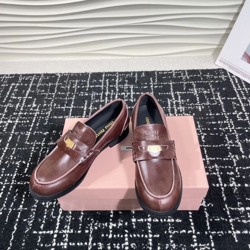 Miu Miu Shoes Trendy 9341