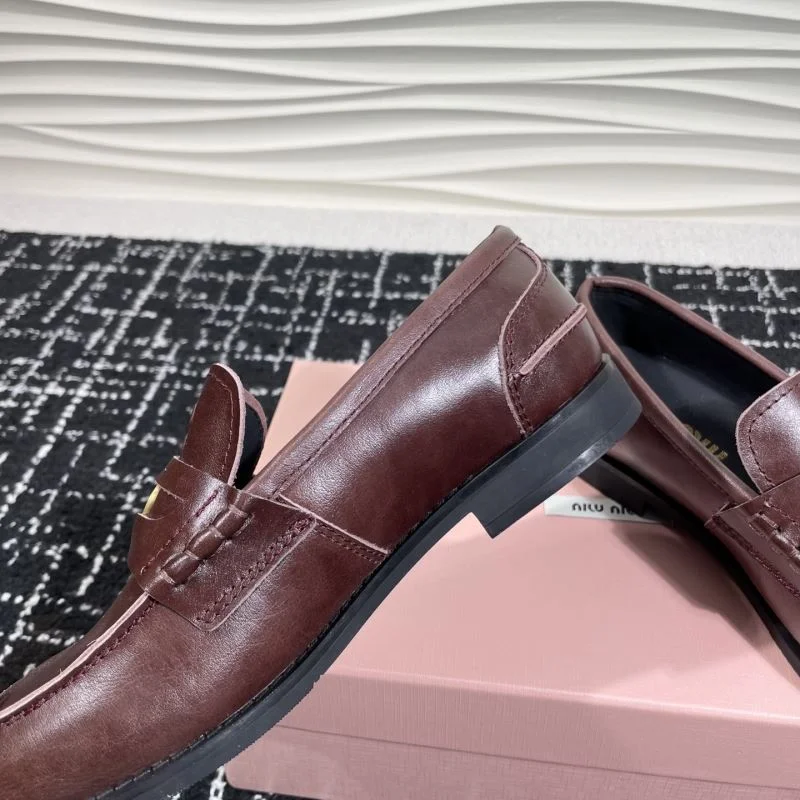 Miu Miu Shoes Trendy 9341