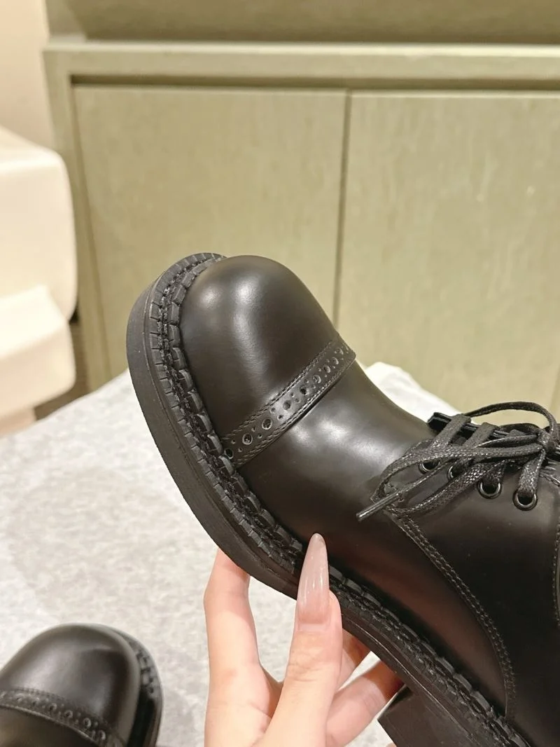 WellDesigned Miu Miu Shoes 9320