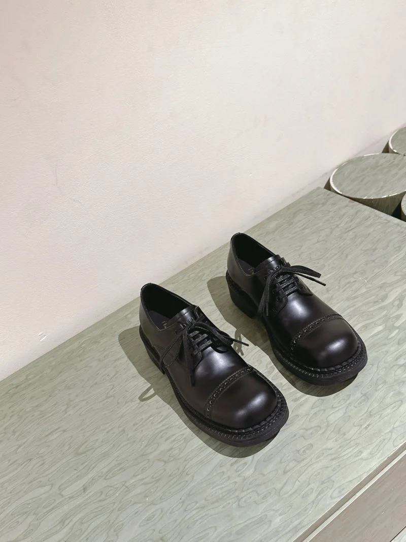 WellDesigned Miu Miu Shoes 9320