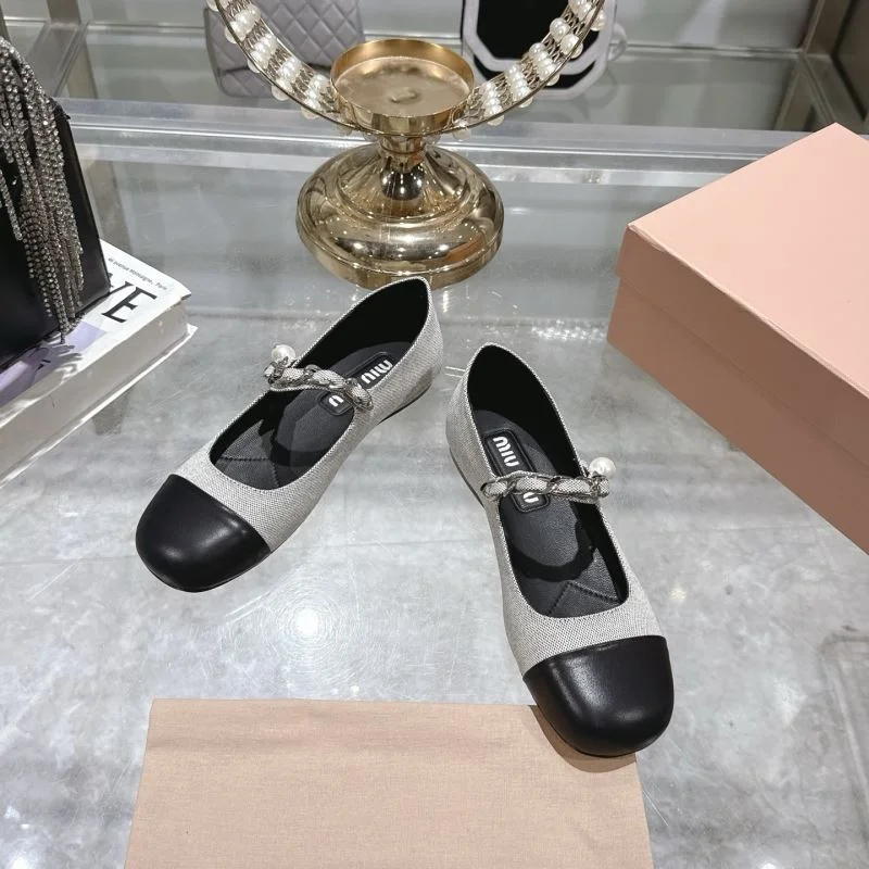 Vibrant Miu Miu Shoes 9386