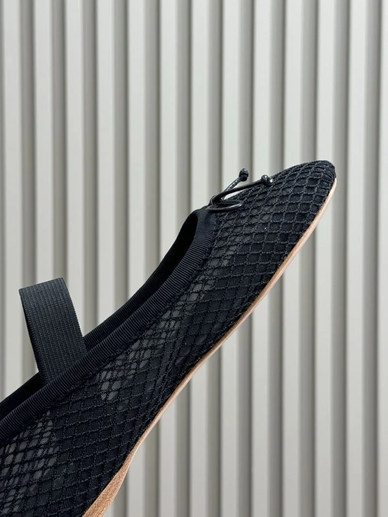 Flexible Miu Miu Shoes 9290