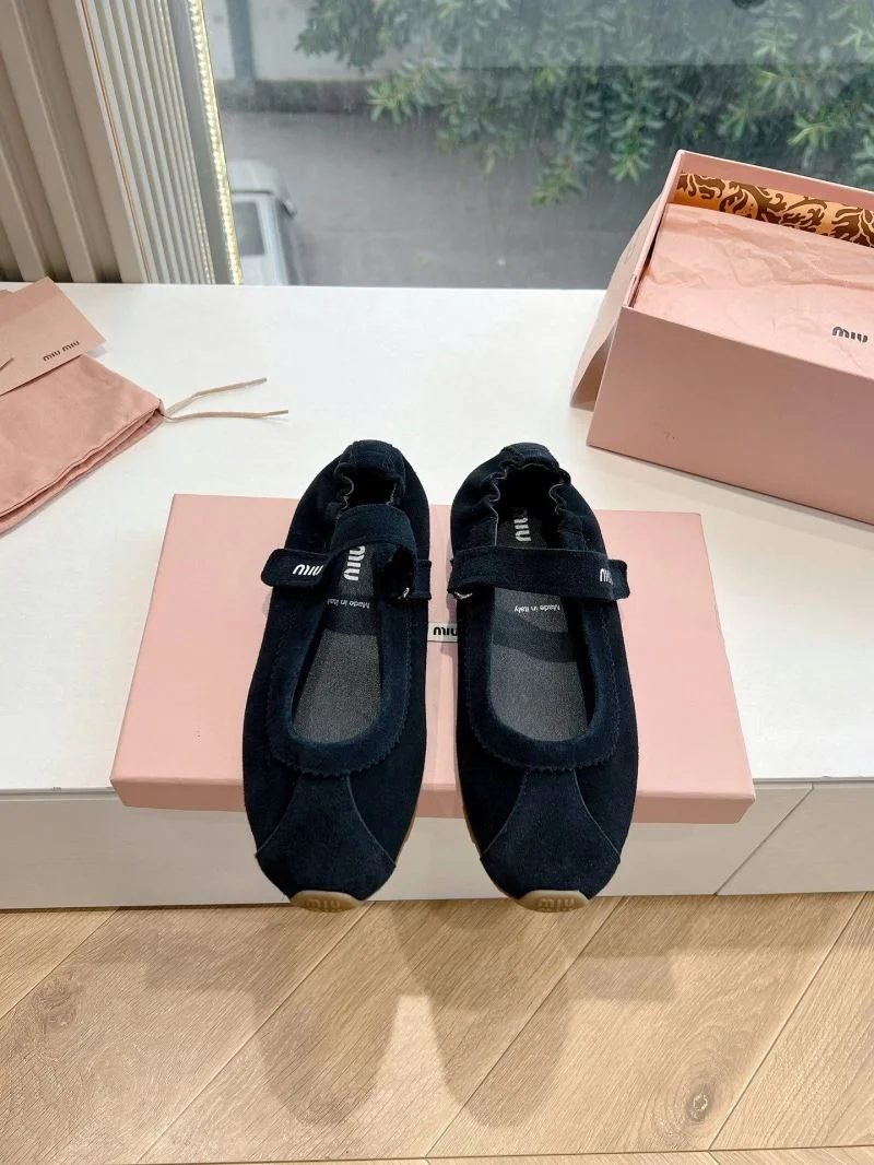 Miu Miu Shoes Breathable 15563