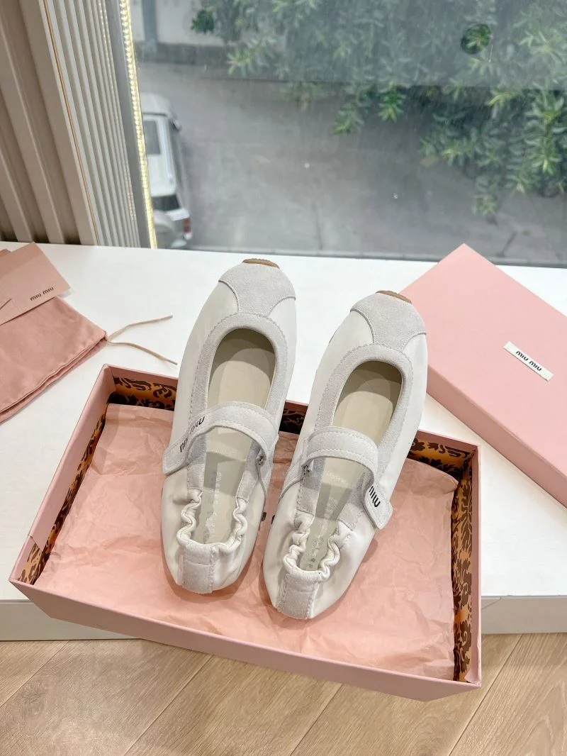 Vibrant Miu Miu Shoes 15466