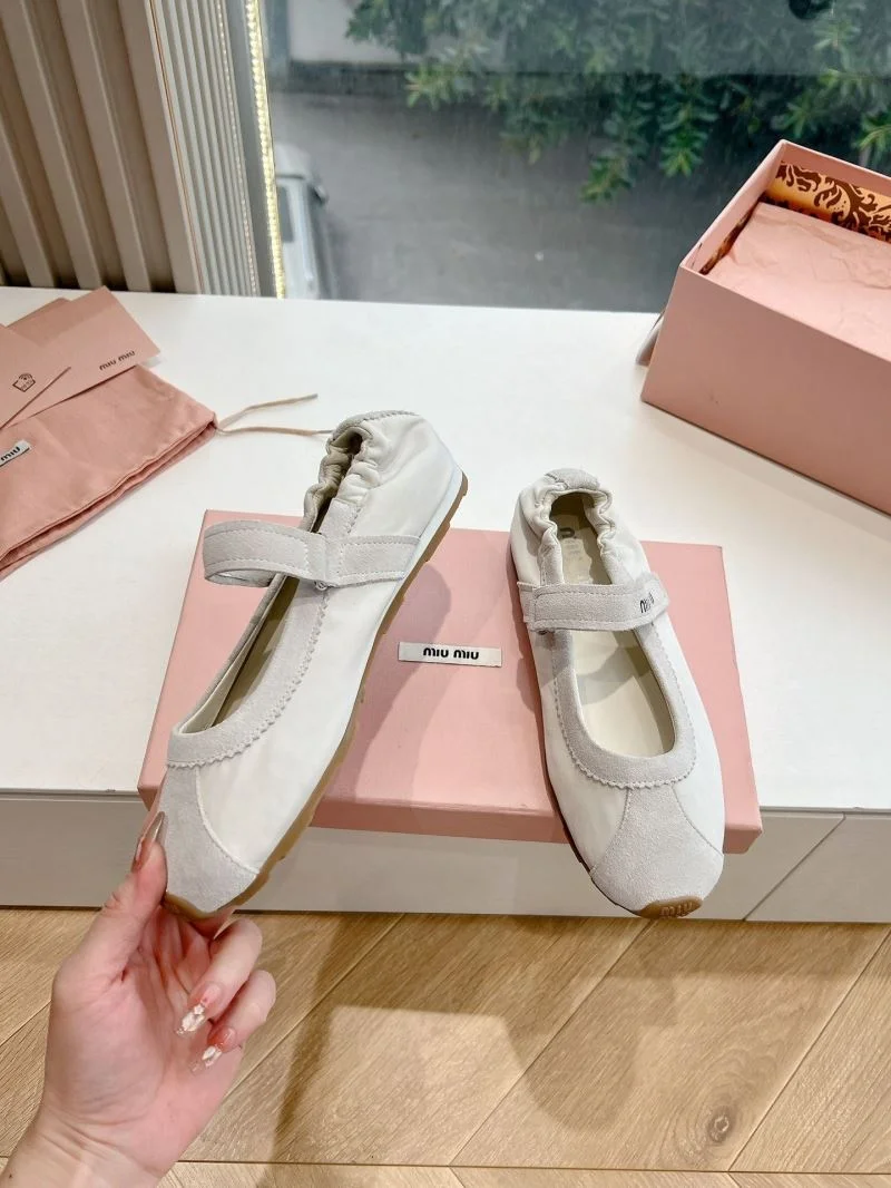 Vibrant Miu Miu Shoes 15466
