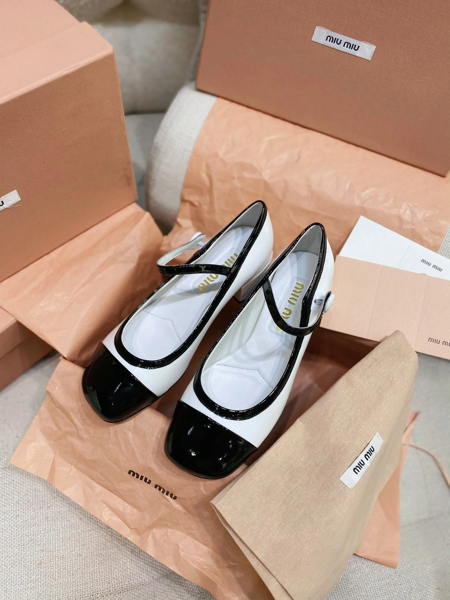 Vibrant Miu Miu Shoes 6141