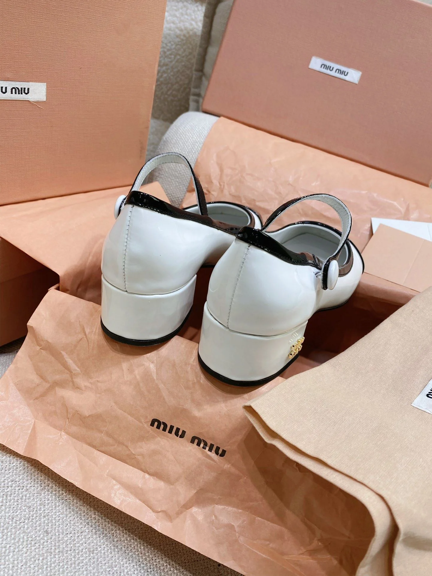 Vibrant Miu Miu Shoes 6141