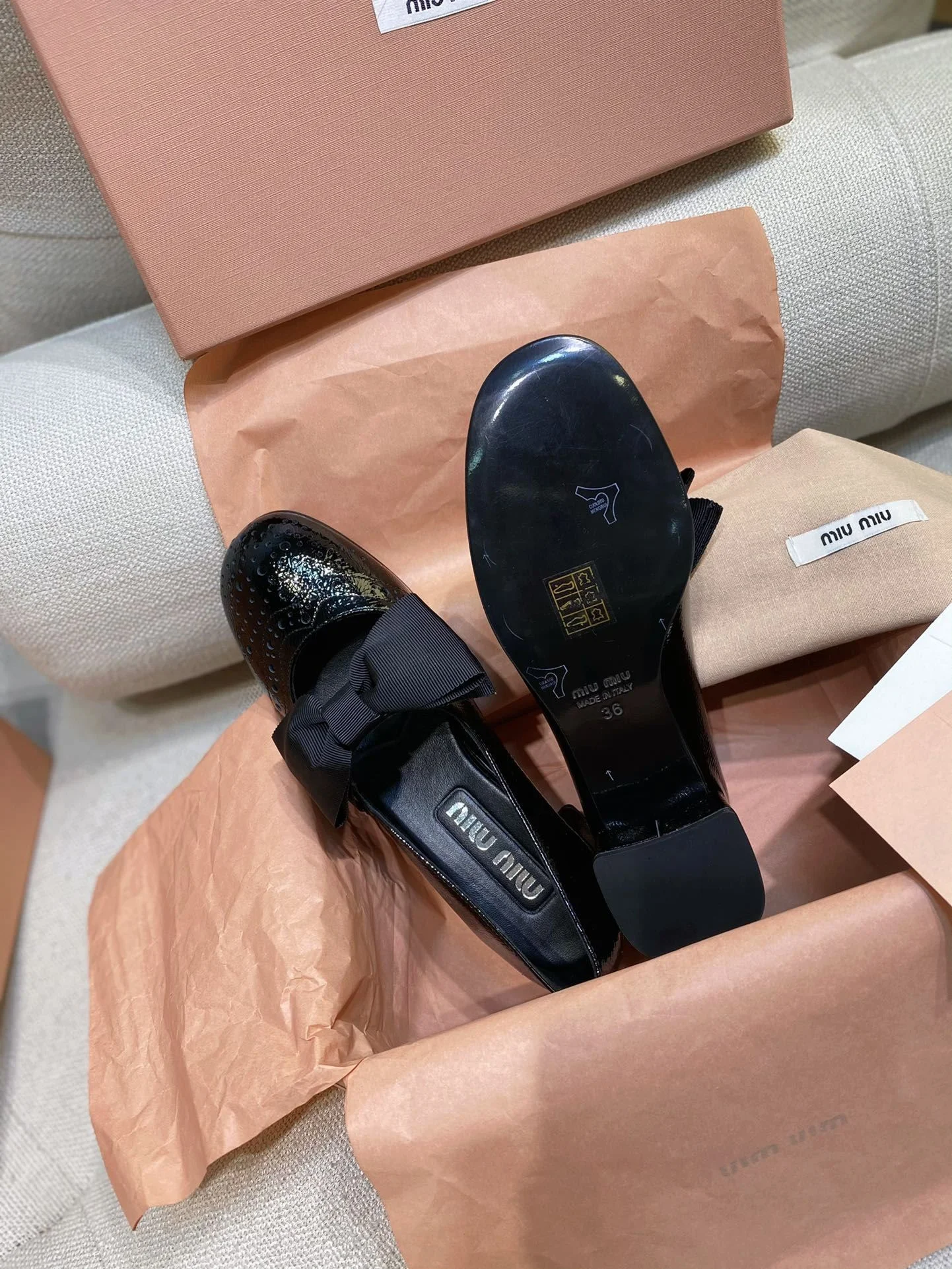 Miu Miu Shoes Modern 6122