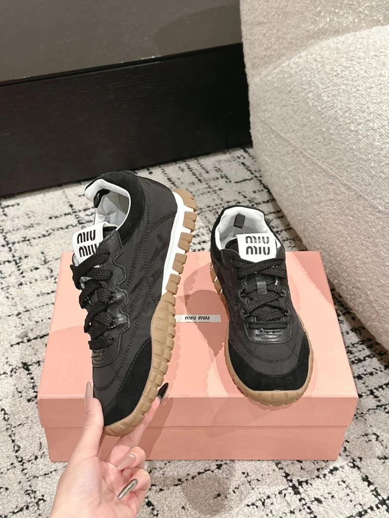 Effortless Miu Miu Shoes 6075