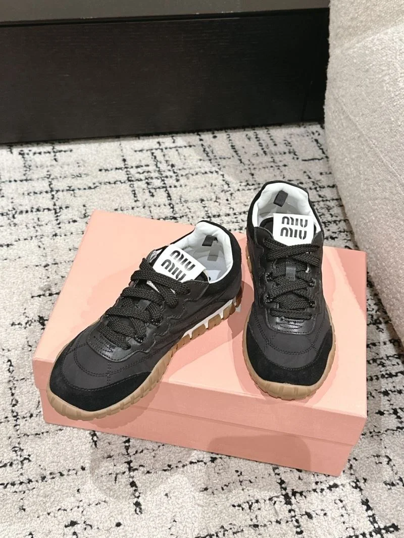 Effortless Miu Miu Shoes 6075