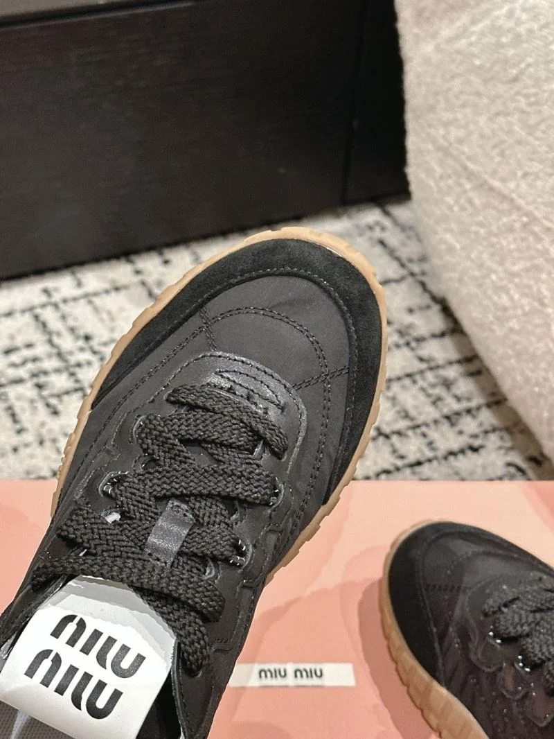 Effortless Miu Miu Shoes 6075
