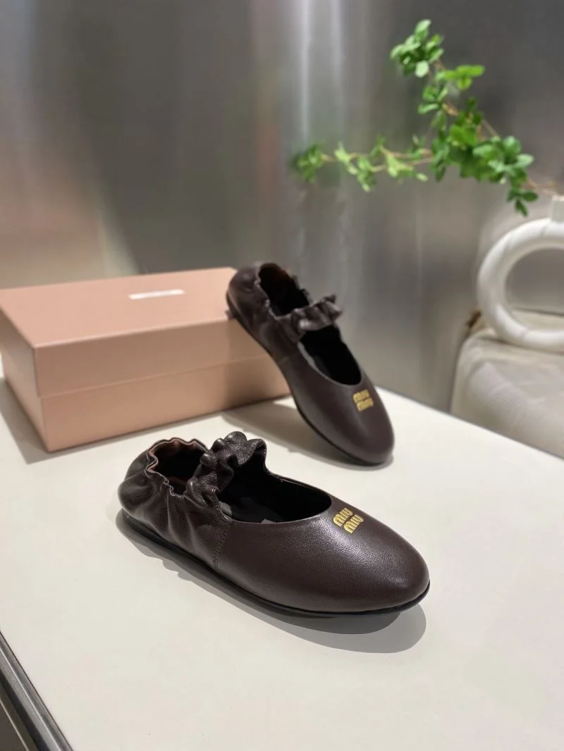 Miu Miu Shoes Sleek 6087