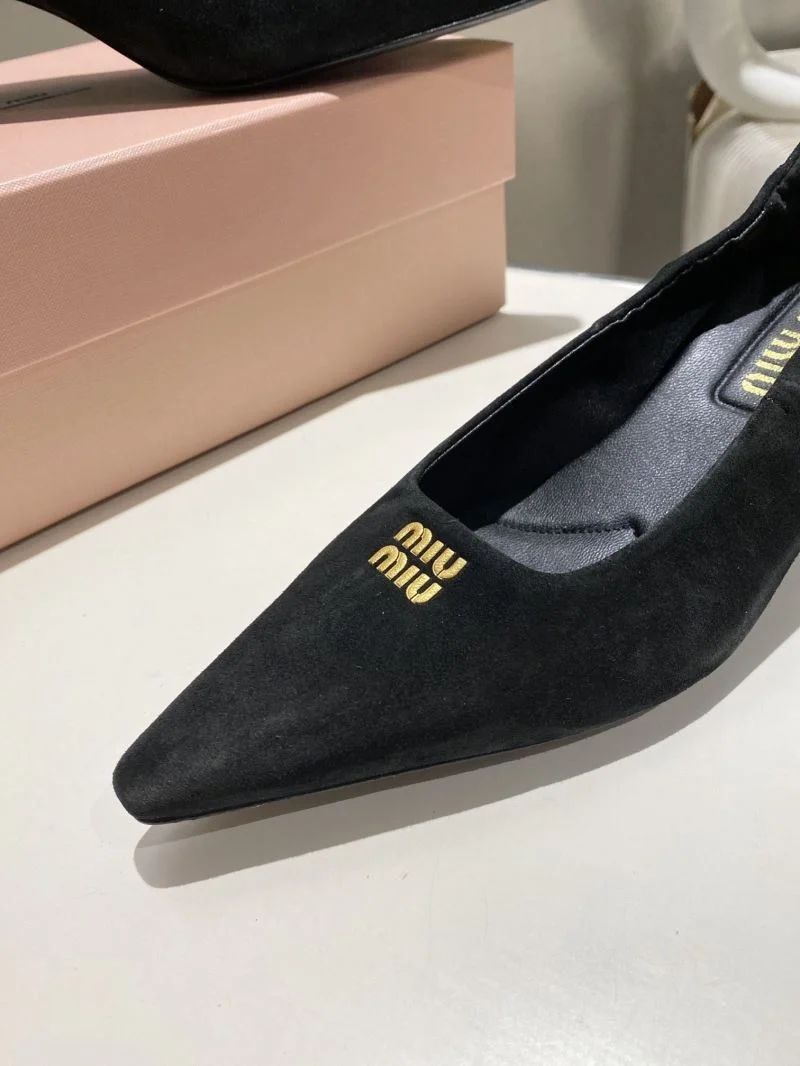 Casual Miu Miu Shoes 6088