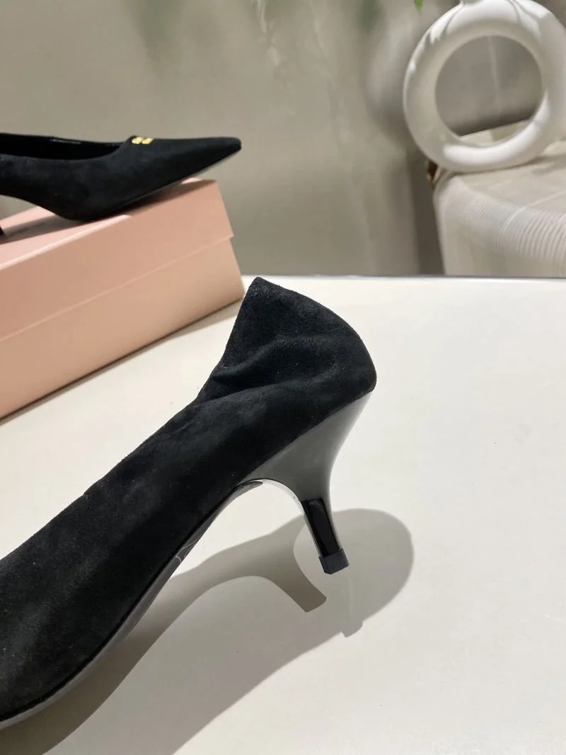 Casual Miu Miu Shoes 6088