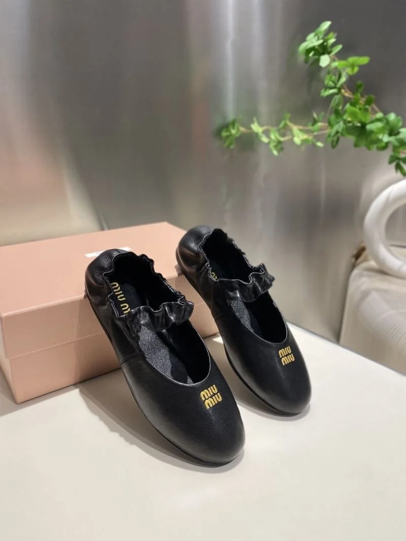 StreetReady Miu Miu Shoes 6085