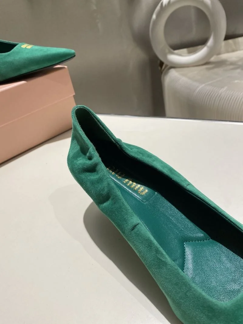 OnTrend Miu Miu Shoes 6092