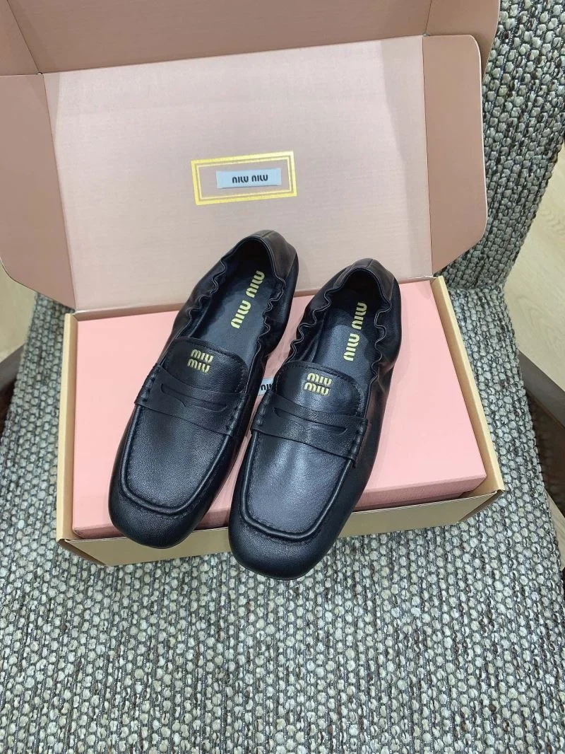 Stretchable Miu Miu Shoes 6074