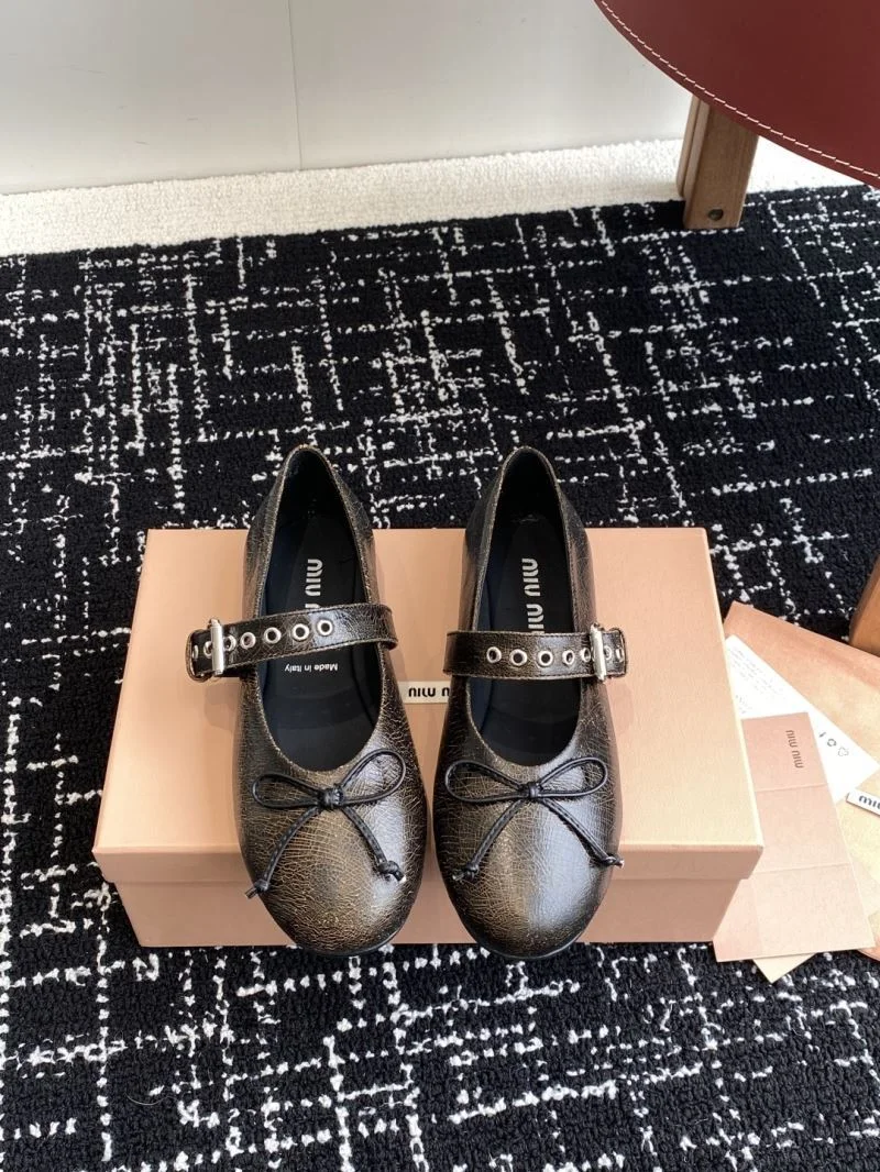 Sporty Miu Miu Shoes 6053