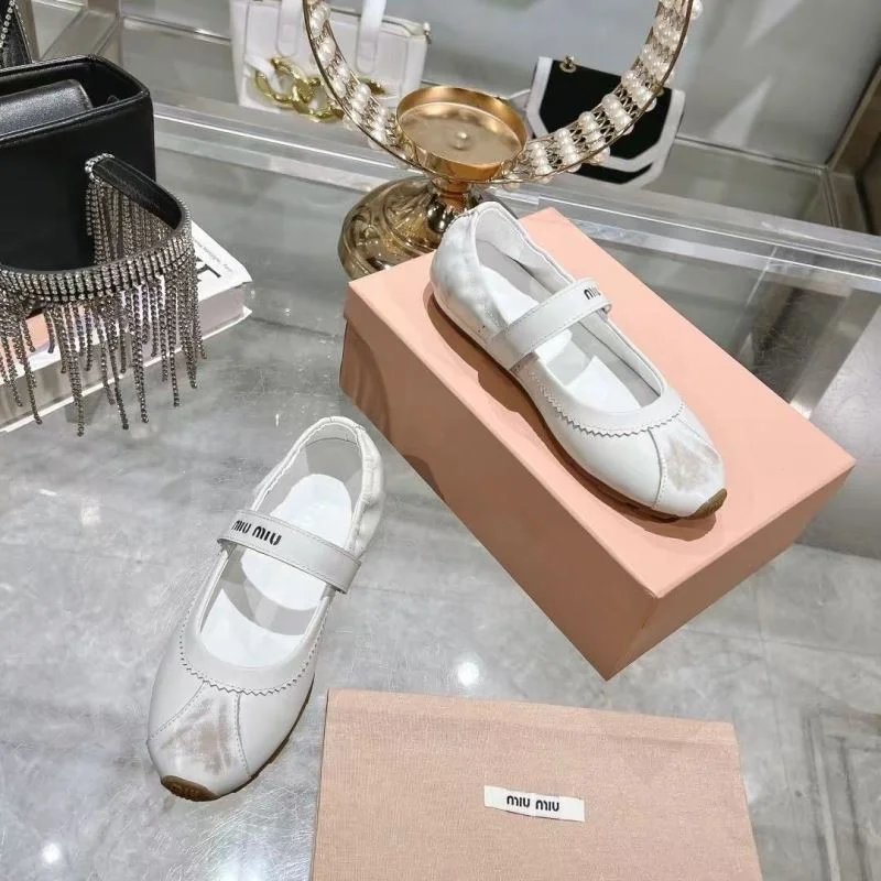 Miu Miu Shoes Trendsetting 6045