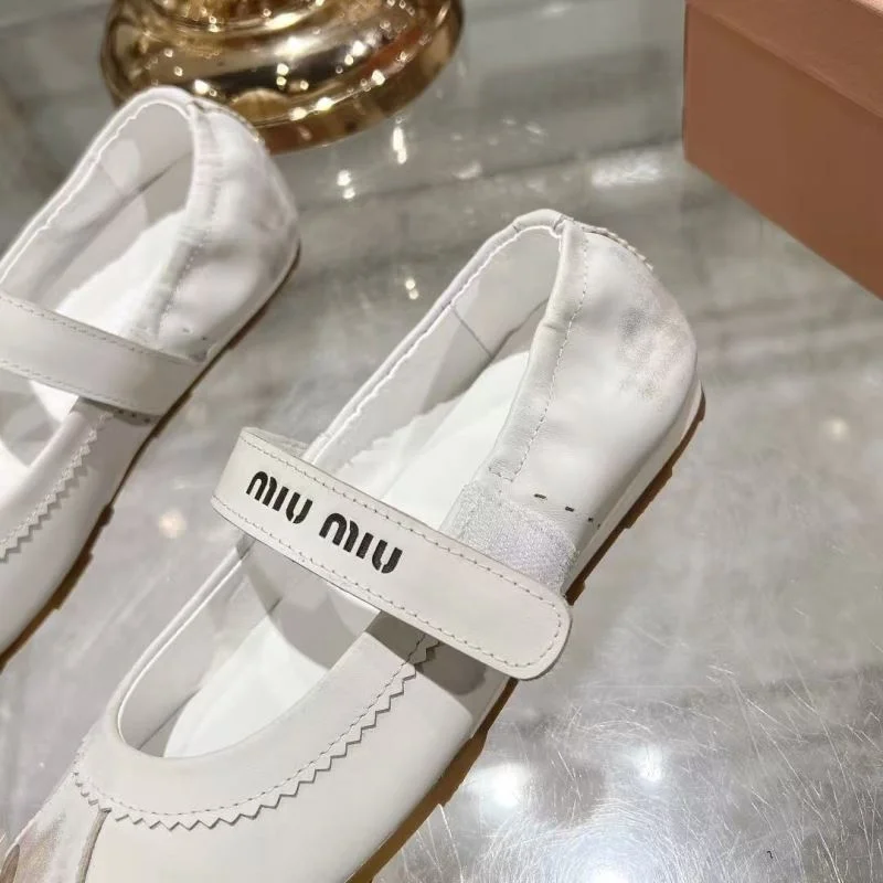 Miu Miu Shoes Trendsetting 6045