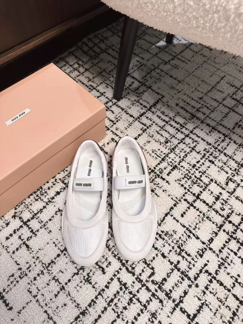 Miu Miu Shoes Supportive 6061
