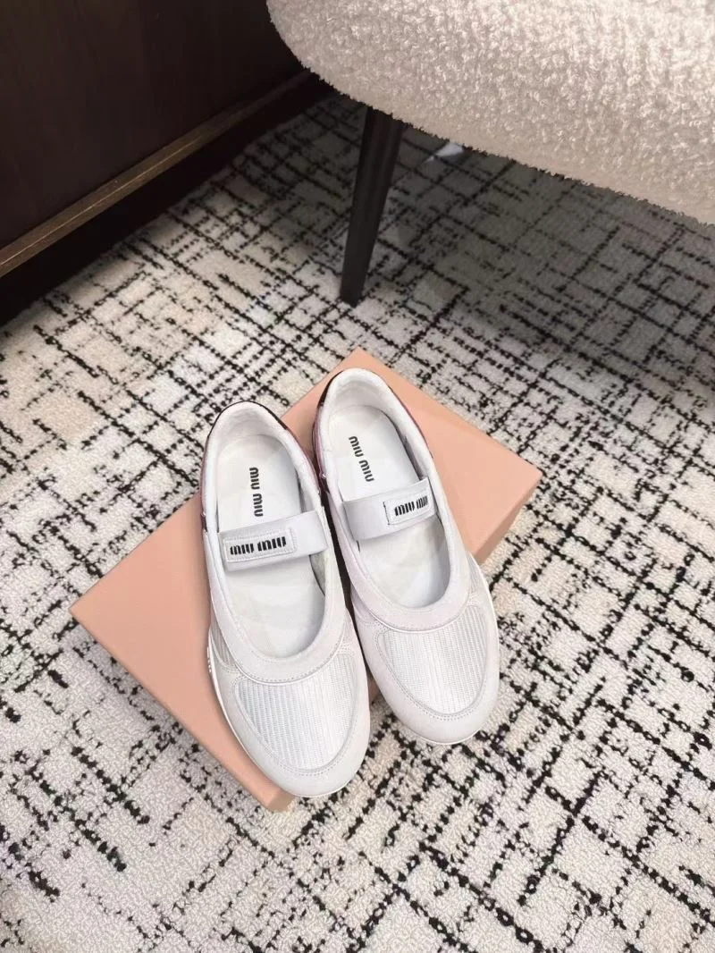 Miu Miu Shoes Supportive 6061