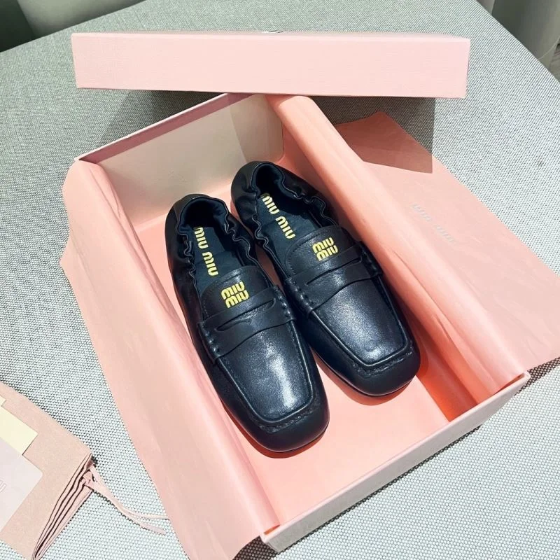 Versatile Miu Miu Shoes 6013