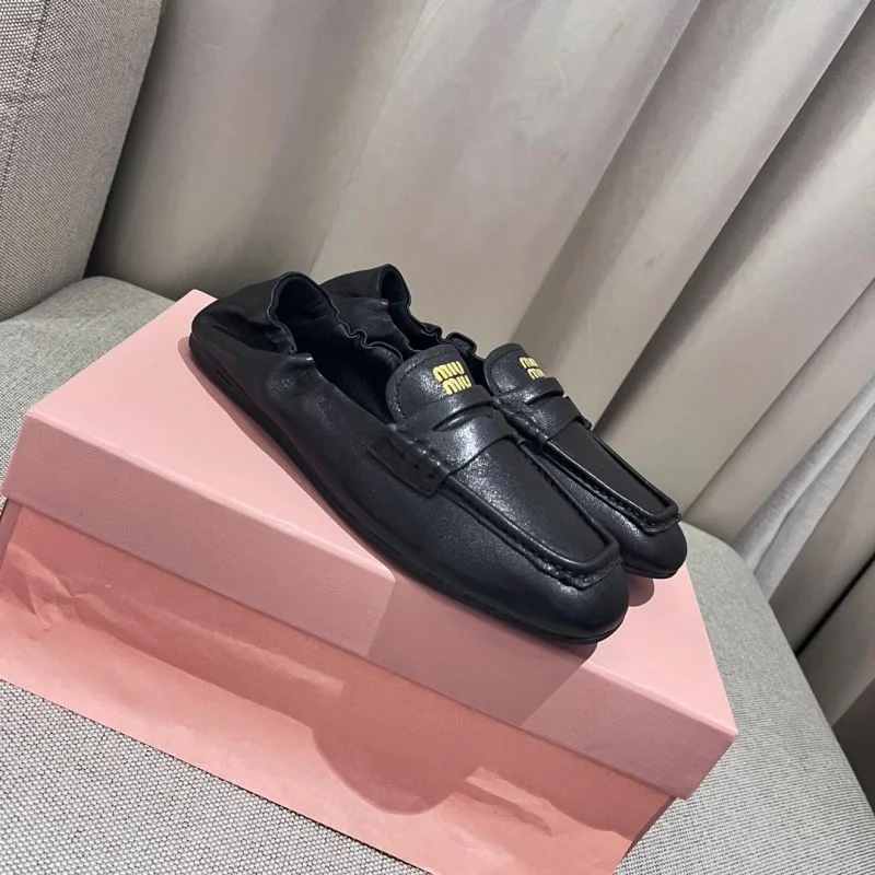 Versatile Miu Miu Shoes 6013