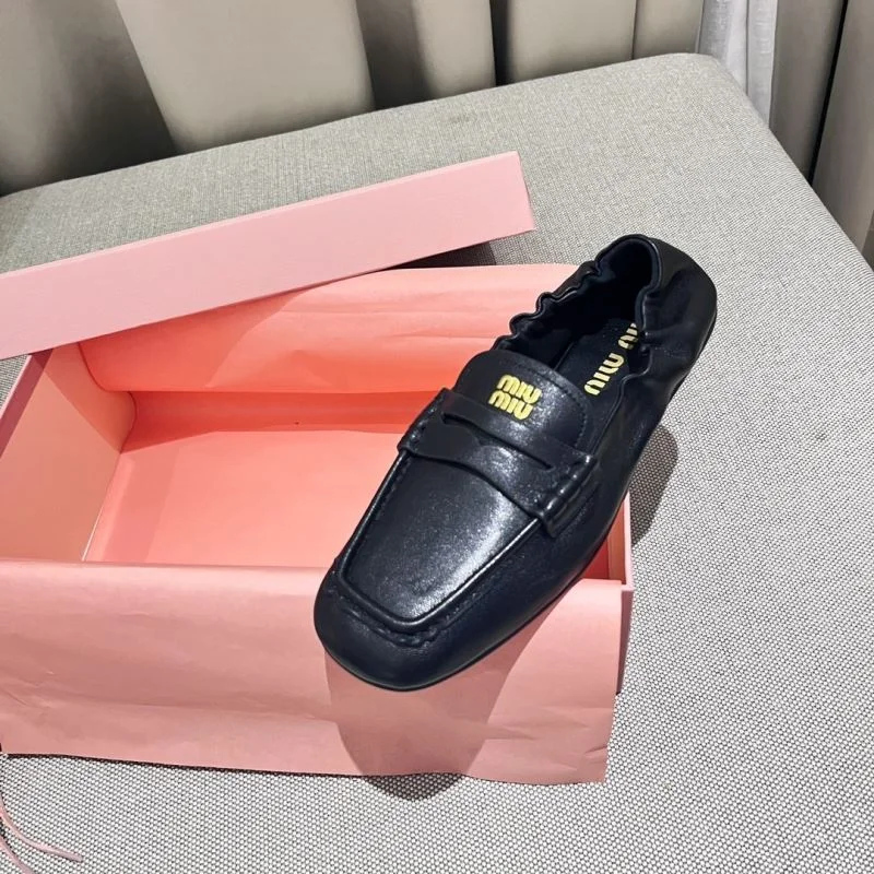 Versatile Miu Miu Shoes 6013