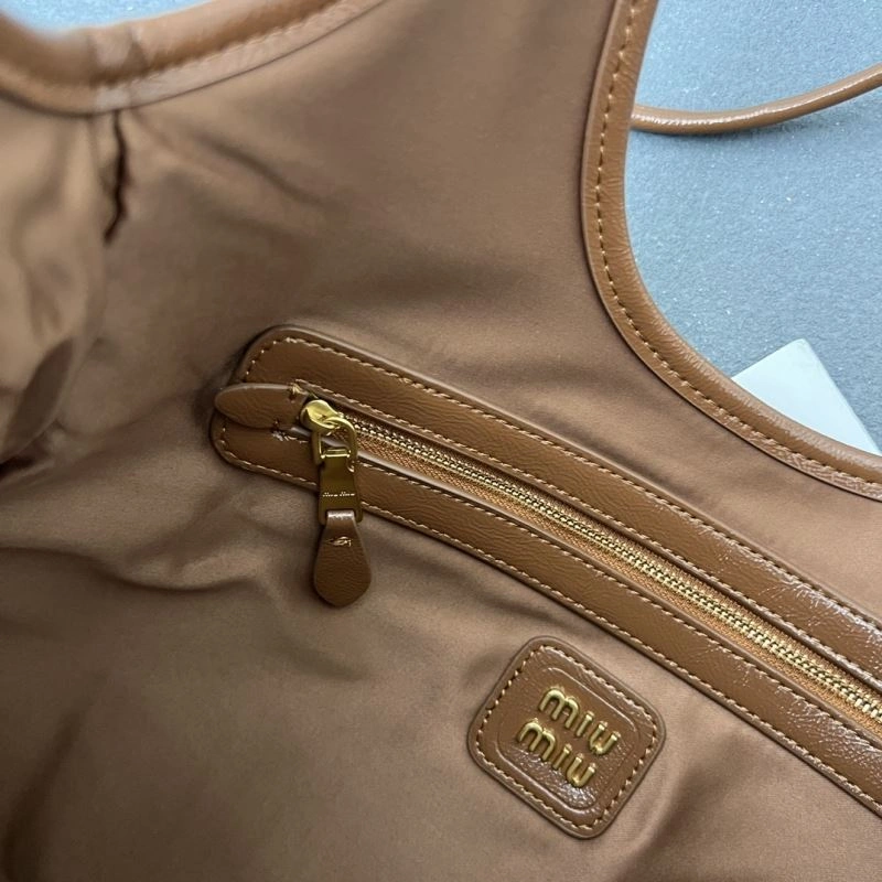 Reliable Miu Miu Shopping Bags 83225