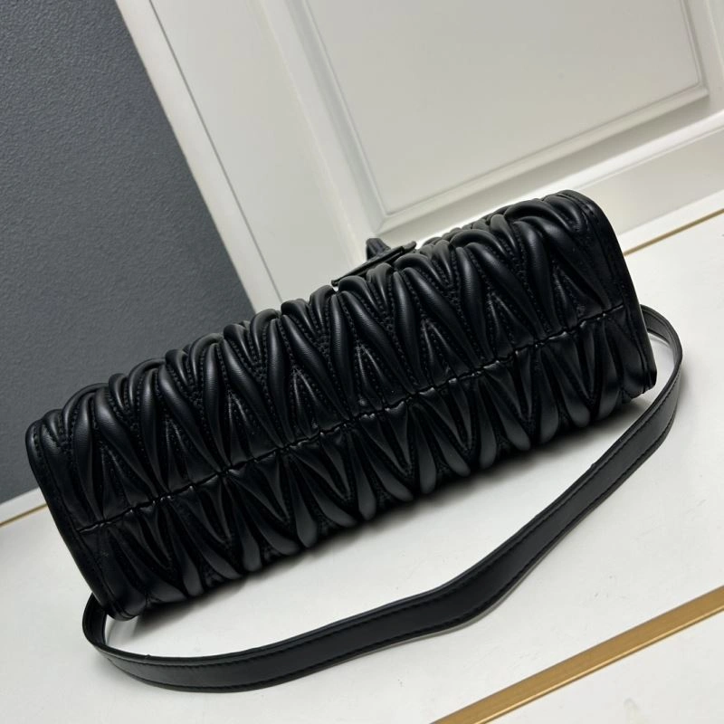Miu Miu Shopping Bags WaterResistant 83220