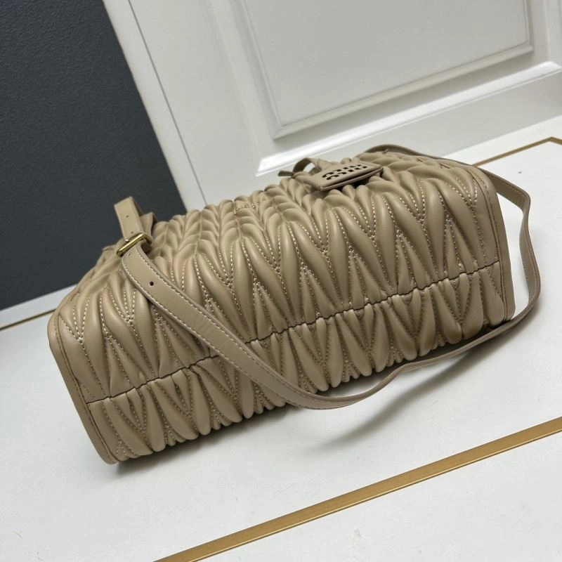 Casual Miu Miu Shopping Bags 83269