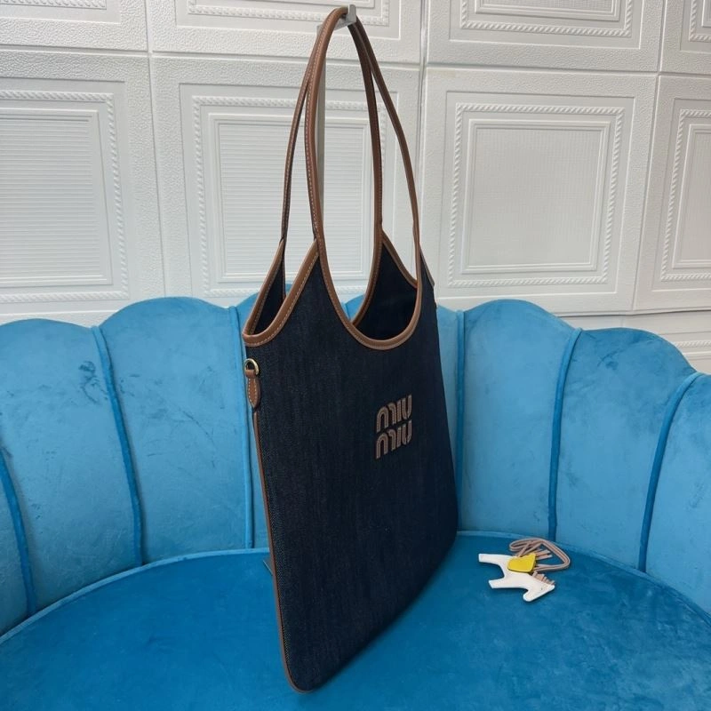 Miu Miu Shopping Bags Durable 58205