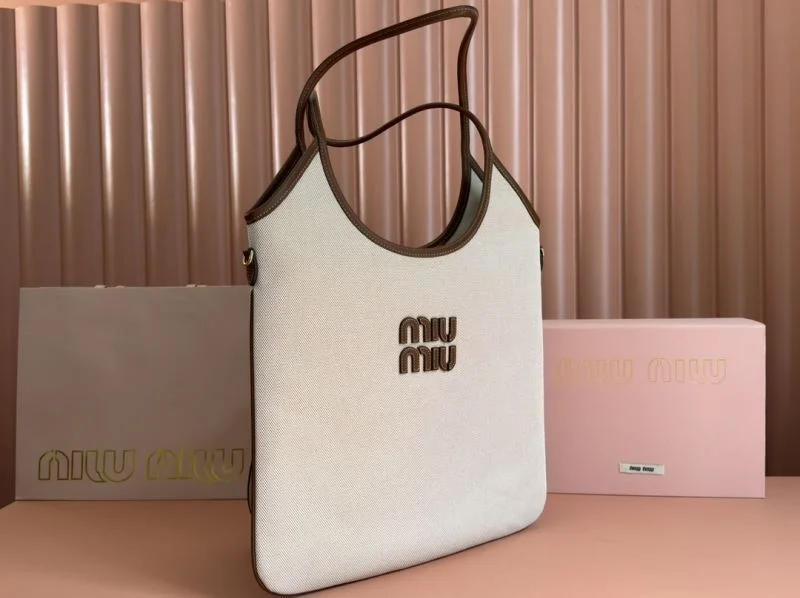 Miu Miu Shopping Bags AllSeason 49095