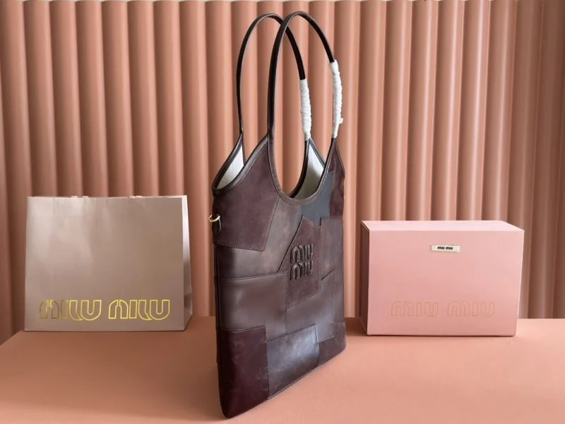 Unisex Miu Miu Shopping Bags 49101