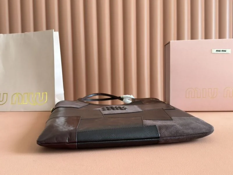 Unisex Miu Miu Shopping Bags 49101