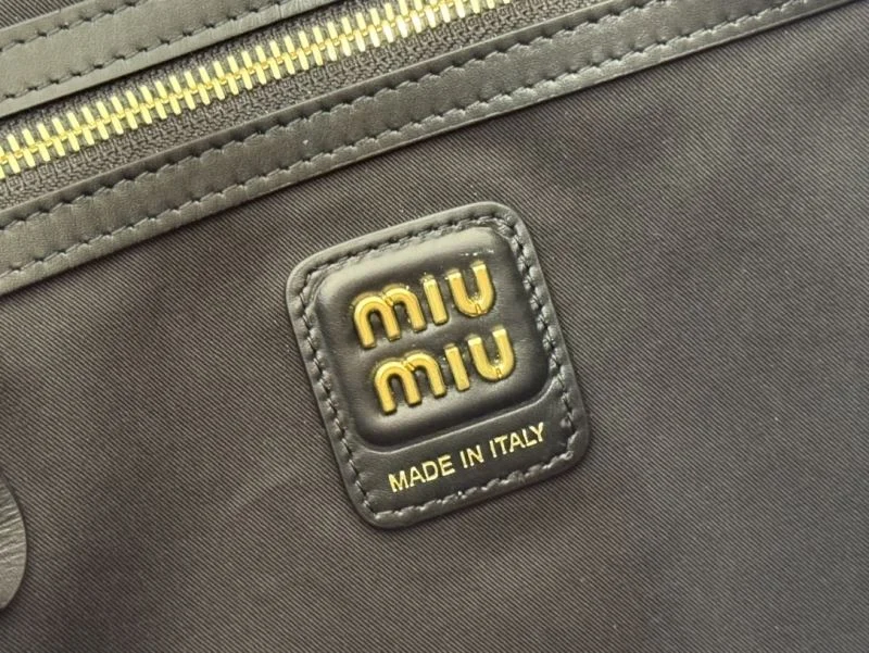 Supportive Miu Miu Shopping Bags 49088