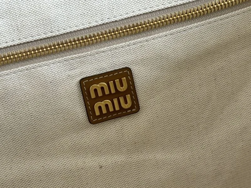 Miu Miu Shopping Bags Affordable 49123
