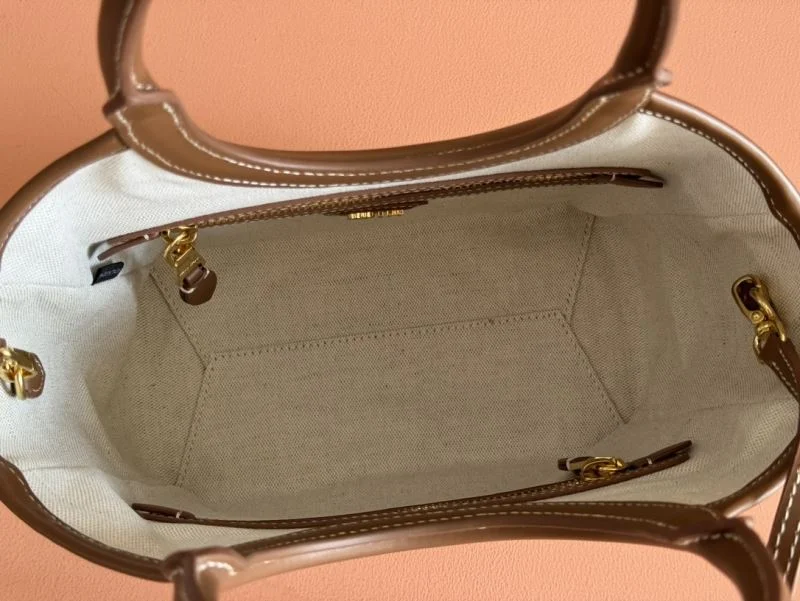 Minimalist Miu Miu Shopping Bags 49078