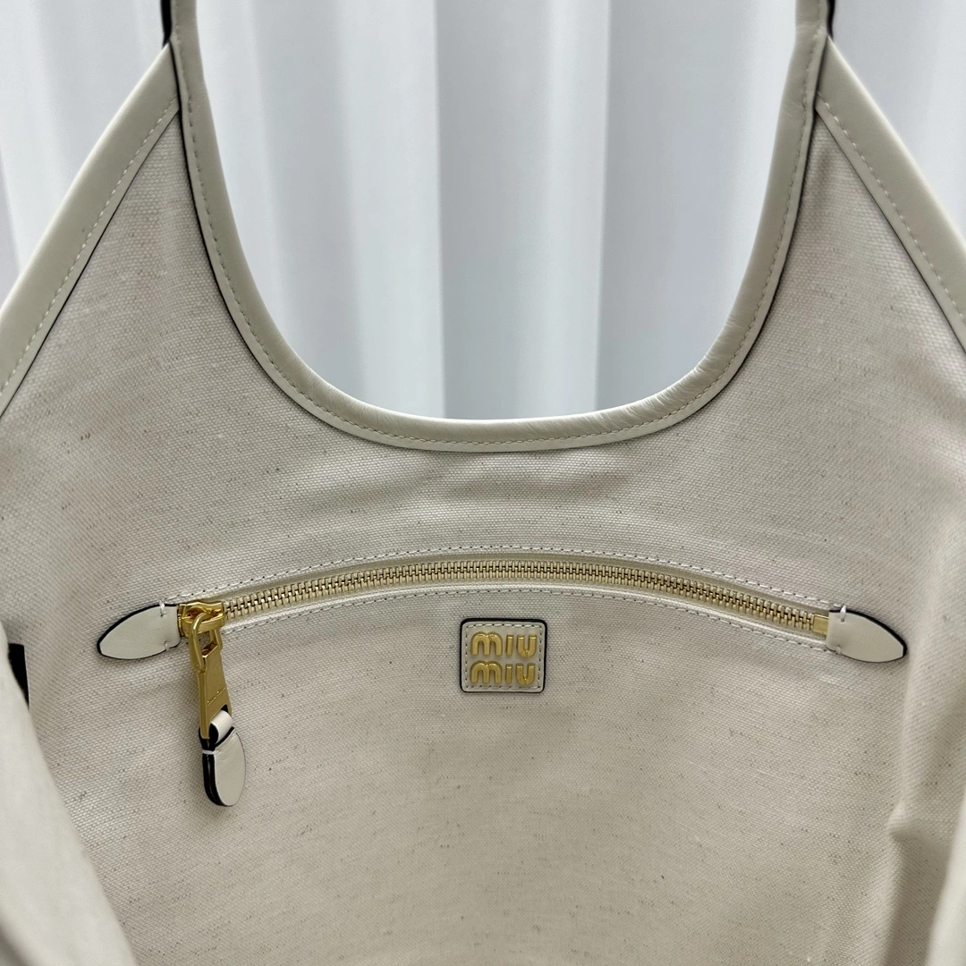 Cozy Miu Miu Shopping Bags 69525
